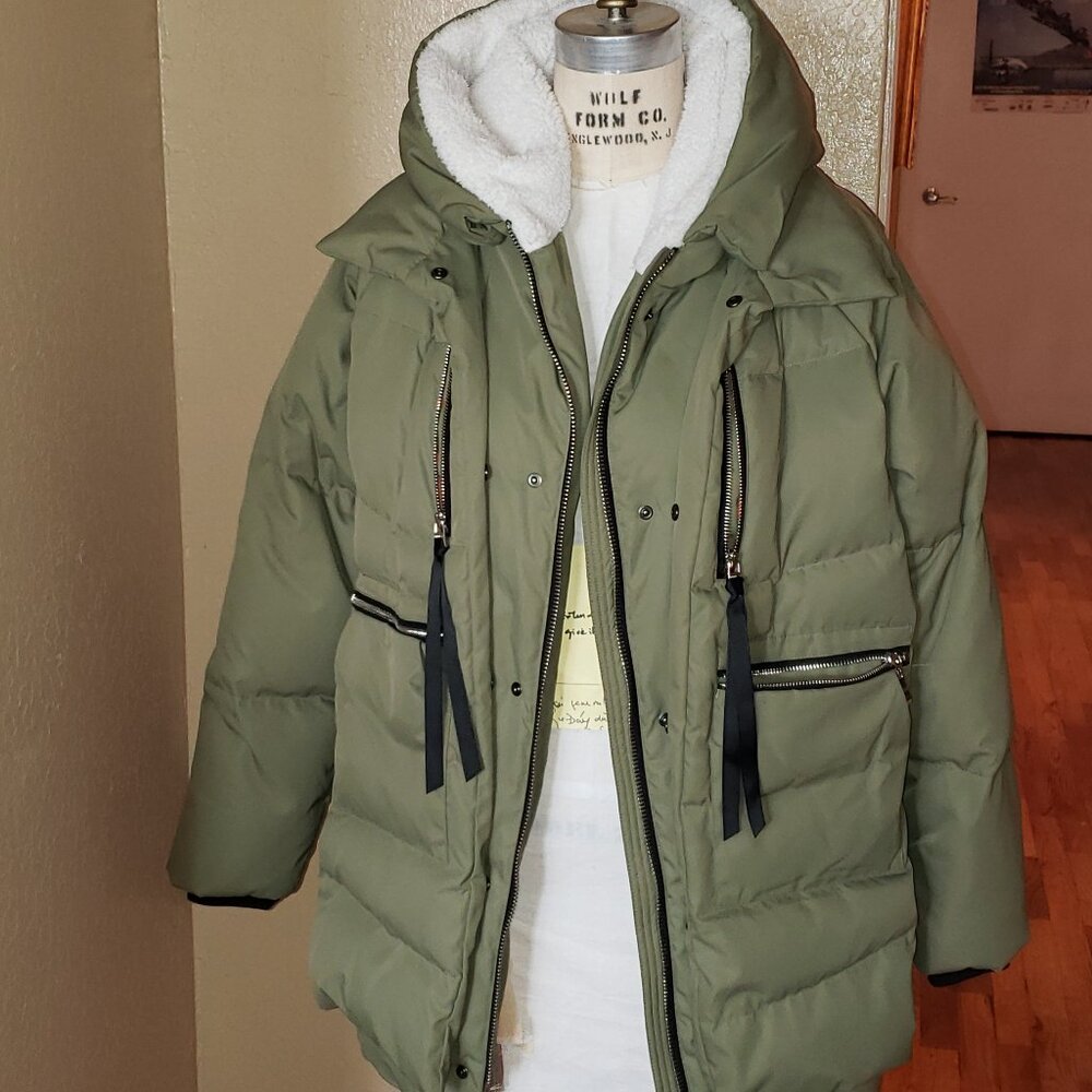 Orolay Green Puffer Jacket with Hood and Fluffy Lining
